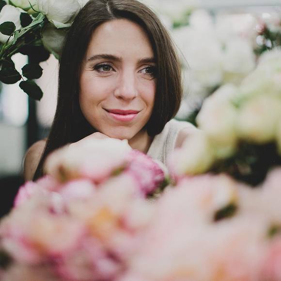 Meet your Posher, Adrienne - Picture 1 of 1